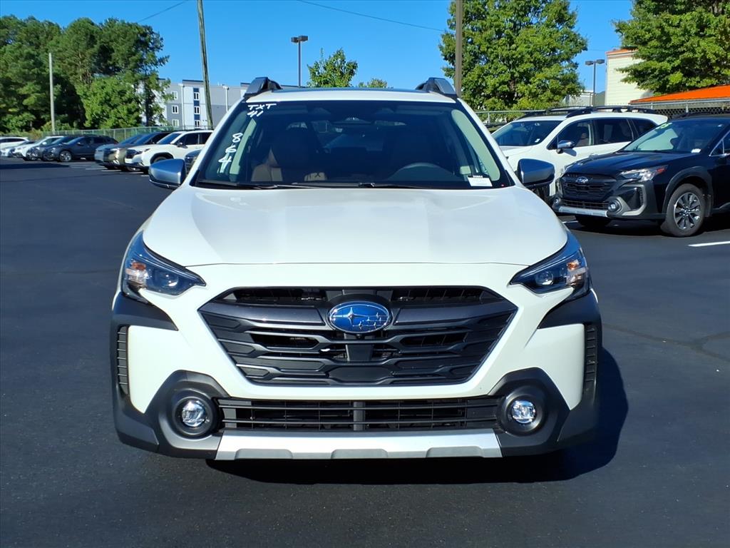 2025 Subaru Outback Touring XT photo 2