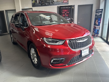 2025 Chrysler Pacifica SELECT Passenger Van