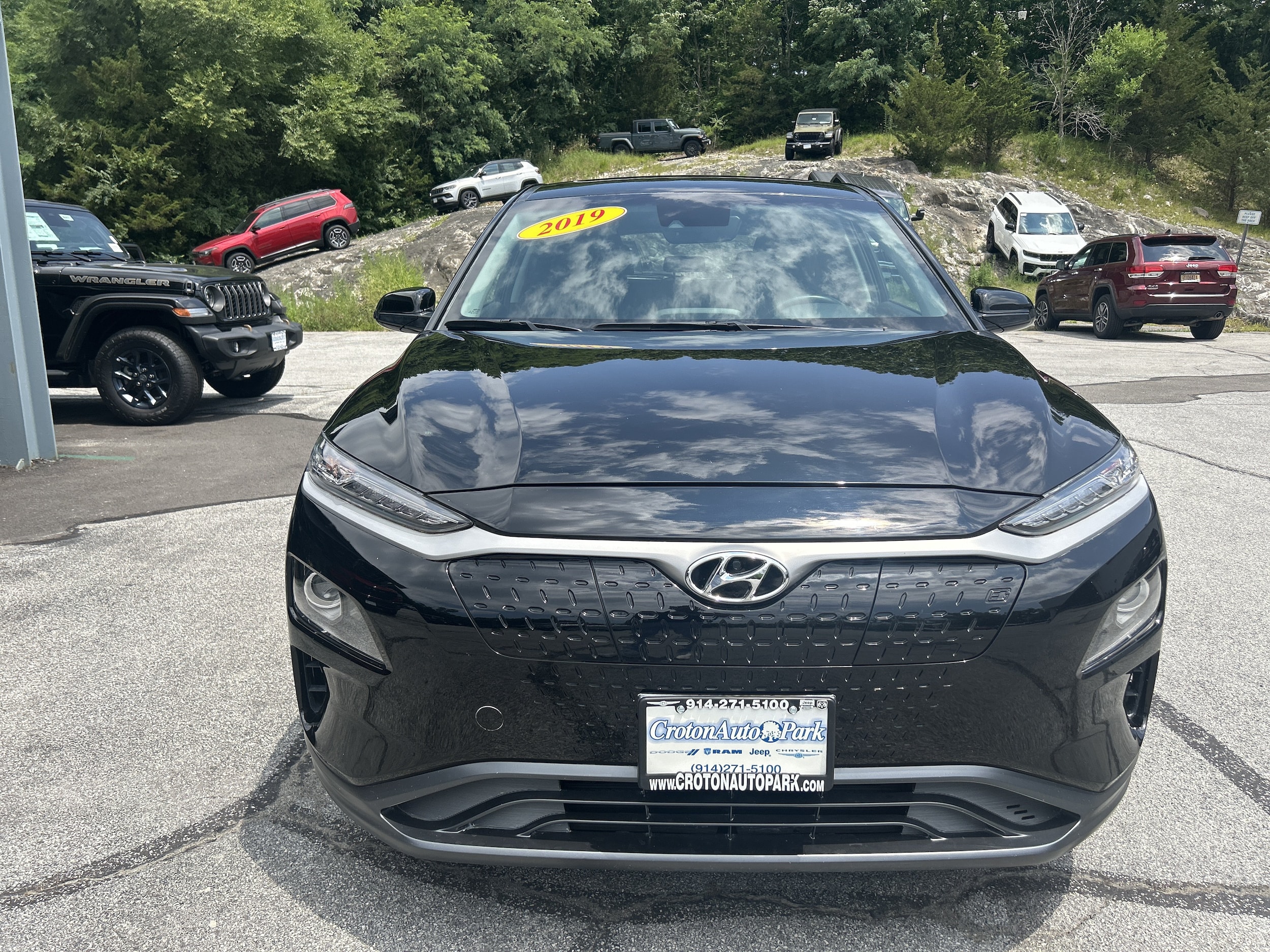Used 2019 Hyundai Kona EV Limited with VIN KM8K33AG8KU040251 for sale in Croton-on-Hudson, NY