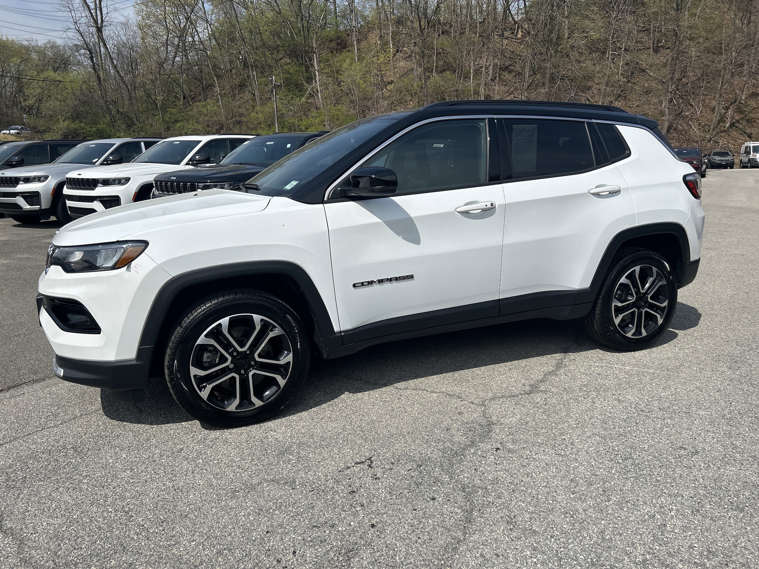 2023 Jeep Compass Limited 4X4's photo