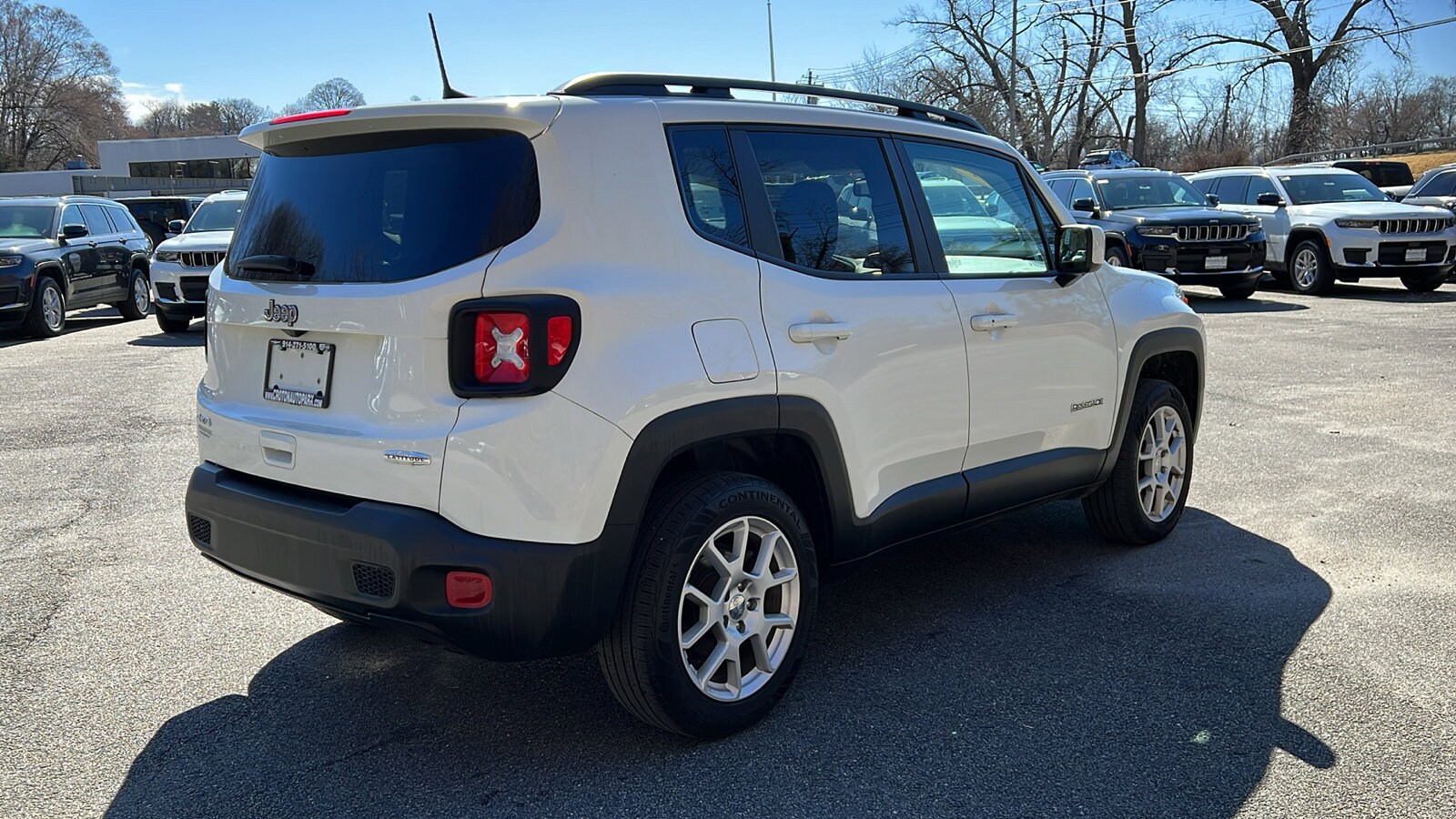 2021 Jeep Renegade Latitude photo 3