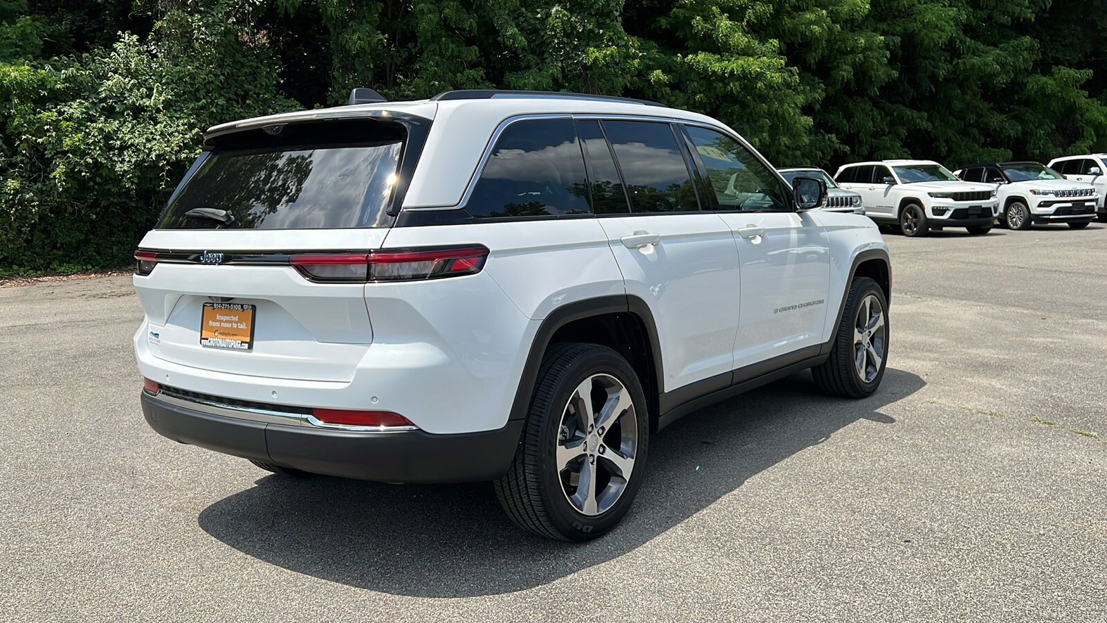 2023 Jeep Cherokee 4xe photo 2