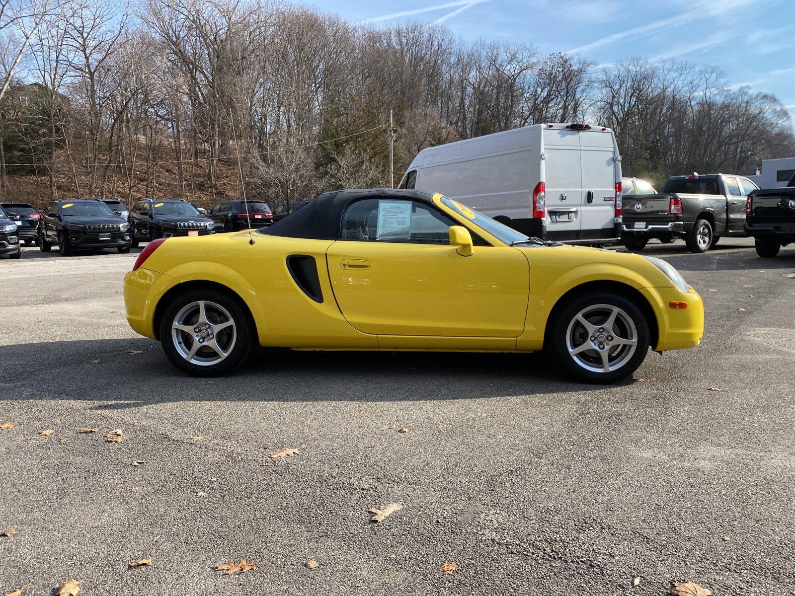 Used 2002 Toyota MR2 Spyder  with VIN JTDFR320620050869 for sale in Croton-on-hudson, NY