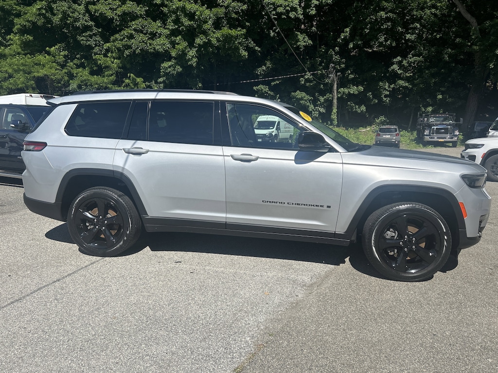 Used 2023 Jeep Grand Cherokee L Limited Limited 4x4