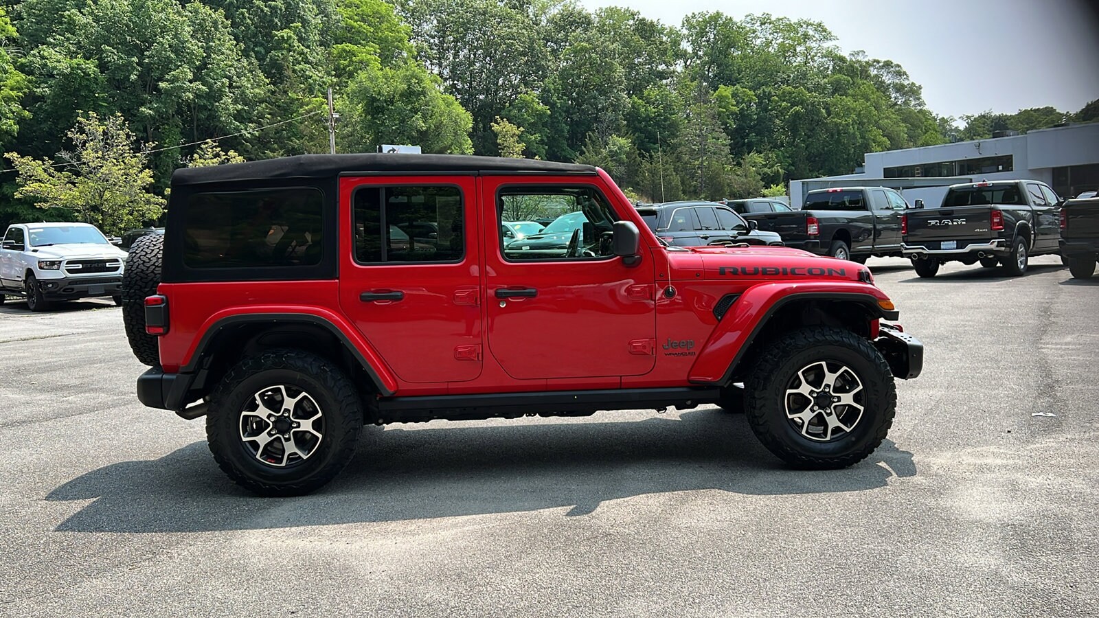2021 Jeep Wrangler Unlimited Rubicon photo 2