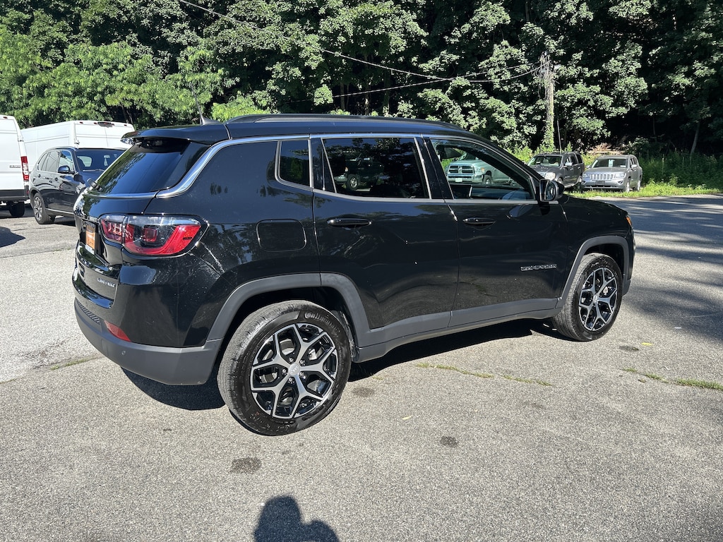 Used 2024 Jeep Compass Limited Limited 4x4