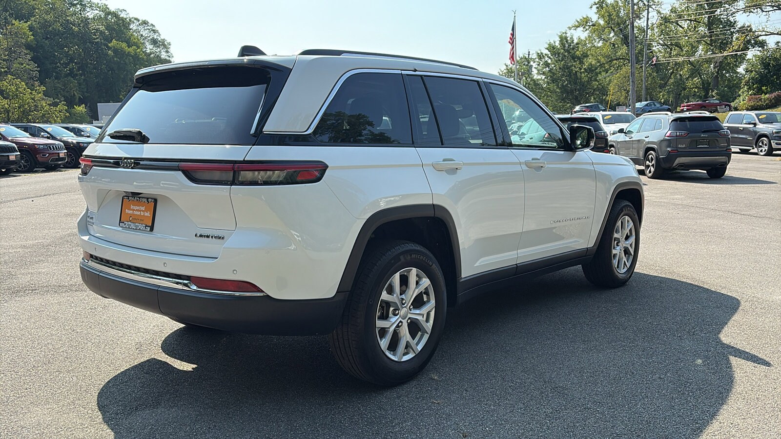 2023 Jeep Grand Cherokee Limited photo 2