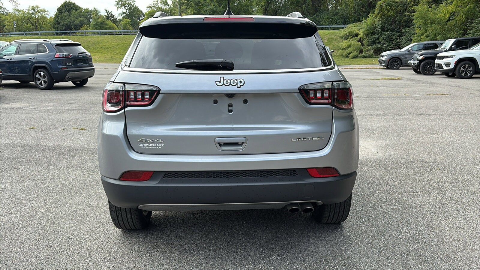 2022 Jeep Compass Limited photo 3