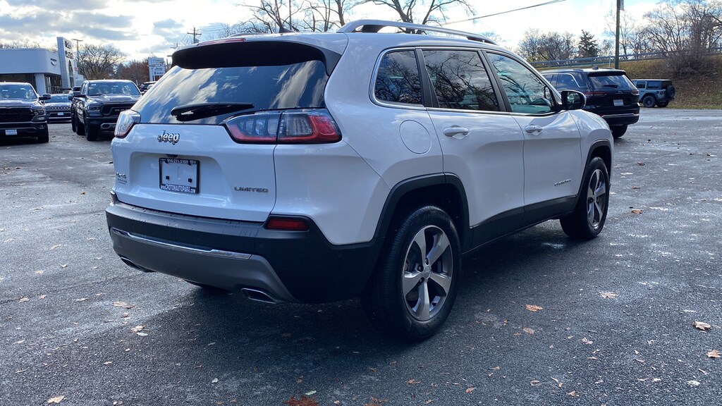 Certified used 2021 Jeep Cherokee for sale near White Plains Used