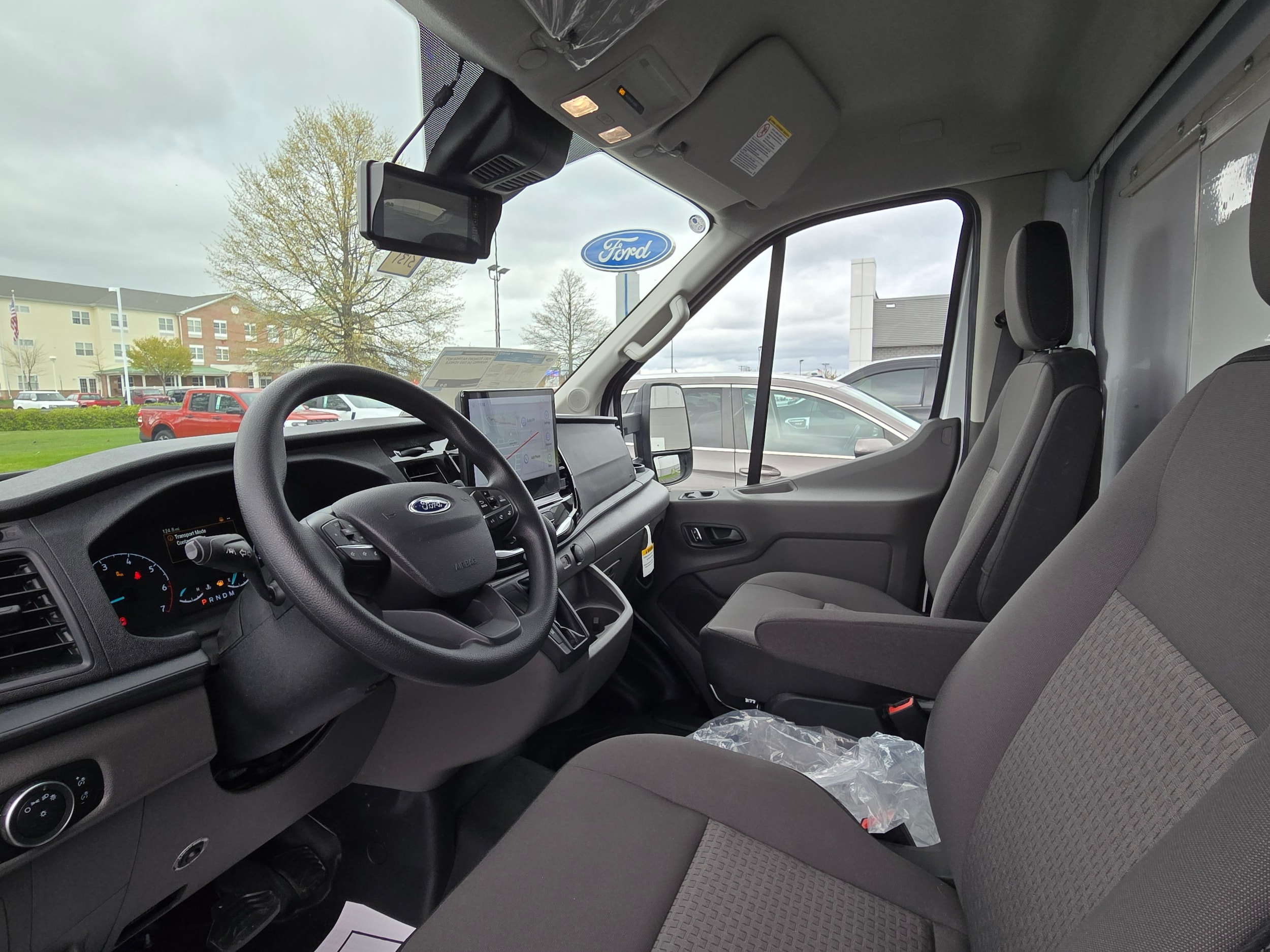 2025 Ford Transit Cutaway Base - Photo 7