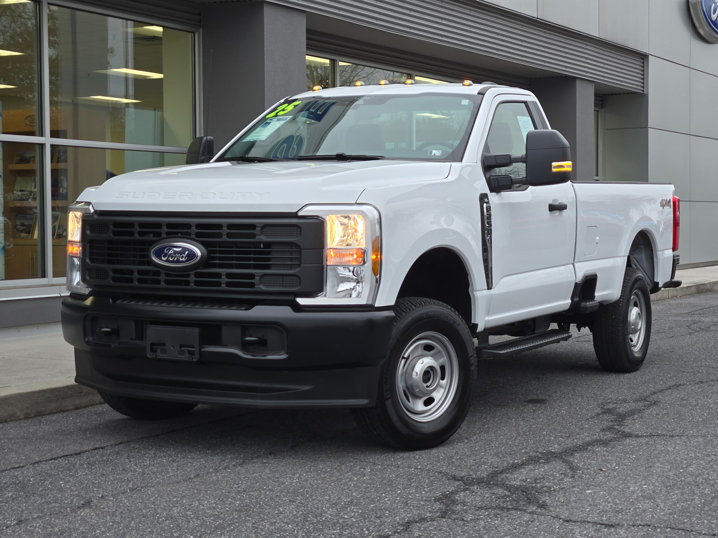 2025 Ford F-250 Super Duty XL's photo