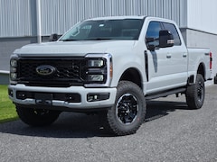 2025 Ford F-250 Lariat TRUCK