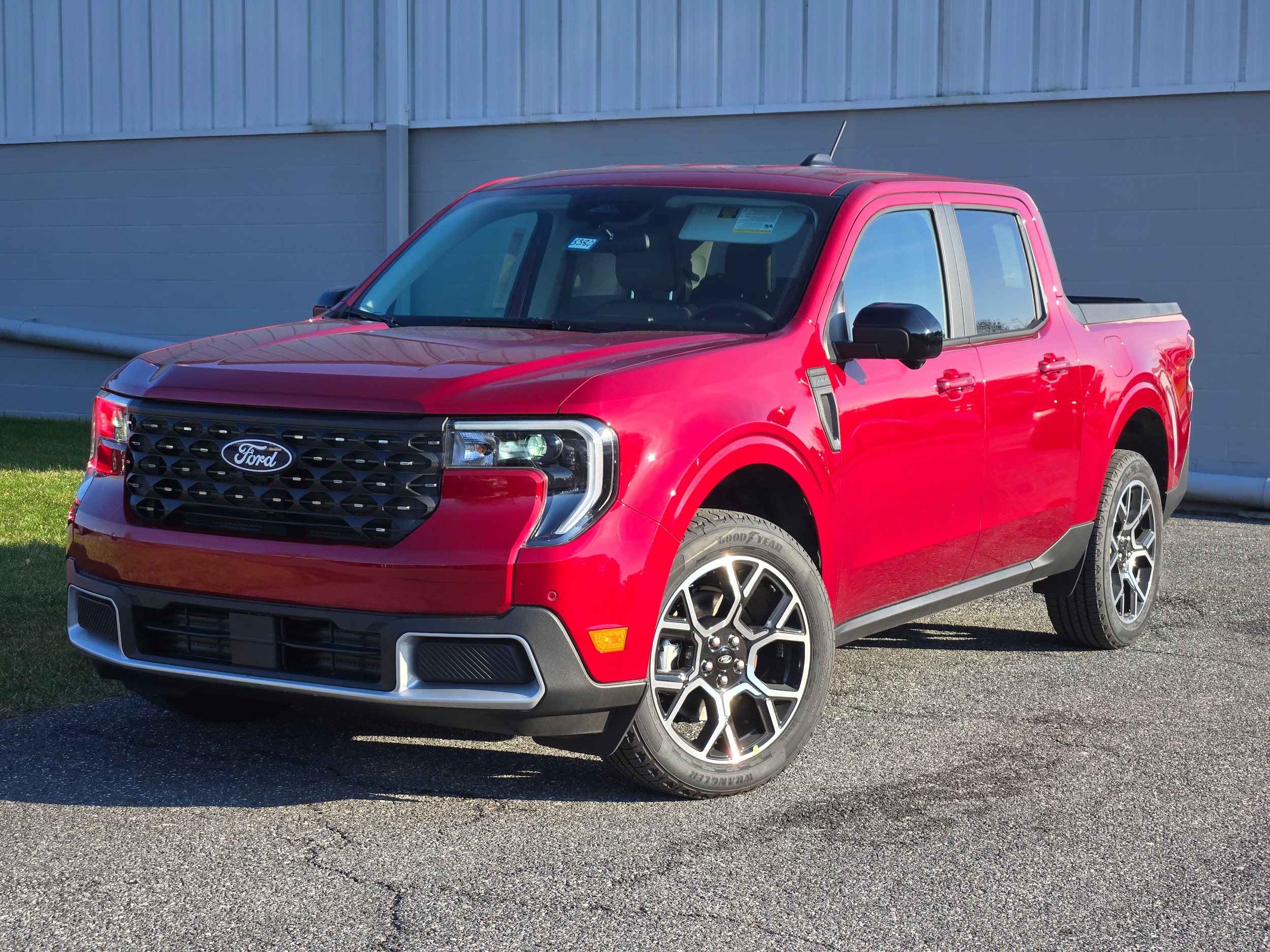 2025 Ford Maverick Lariat's photo