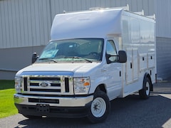 2025 Ford E-350 Cutaway SRW VAN