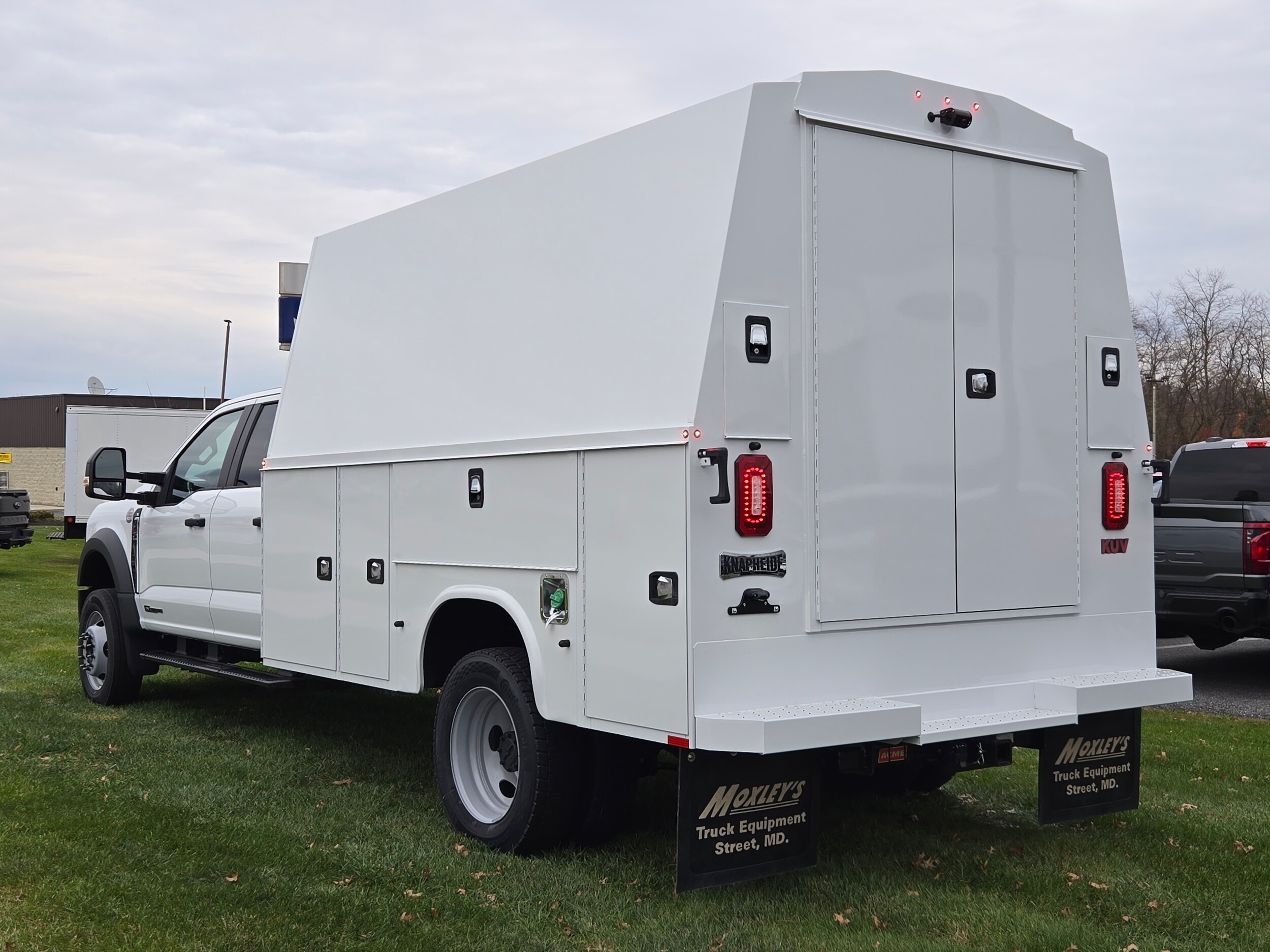 2026 Ford F-450 XL photo 2