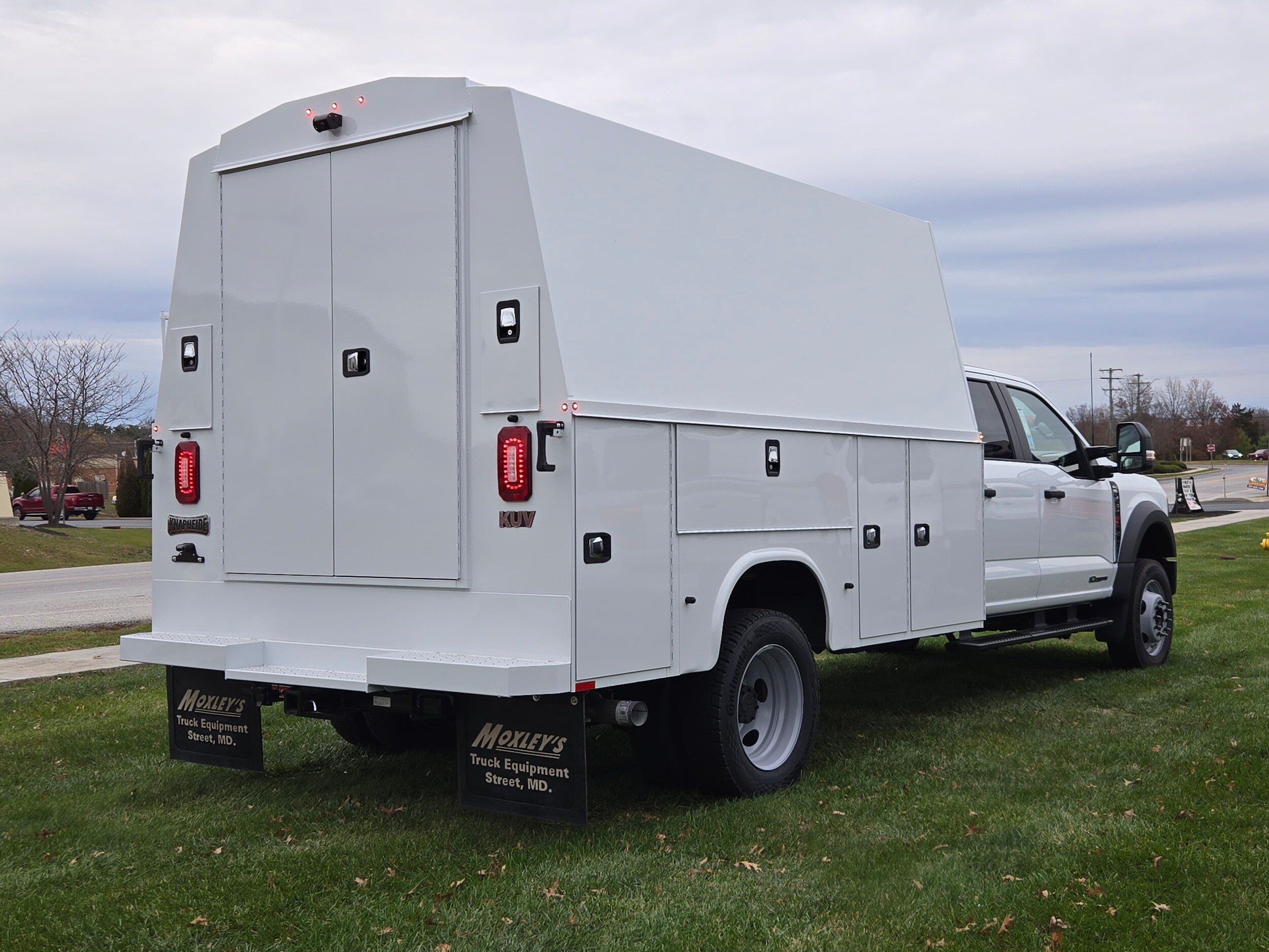 2026 Ford F-450 XL photo 3