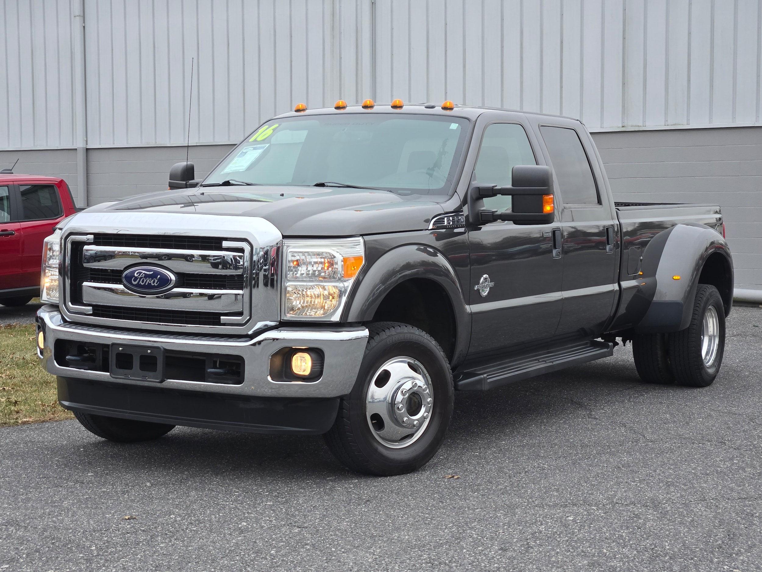 2016 Ford F-350 Super Duty XLT's photo