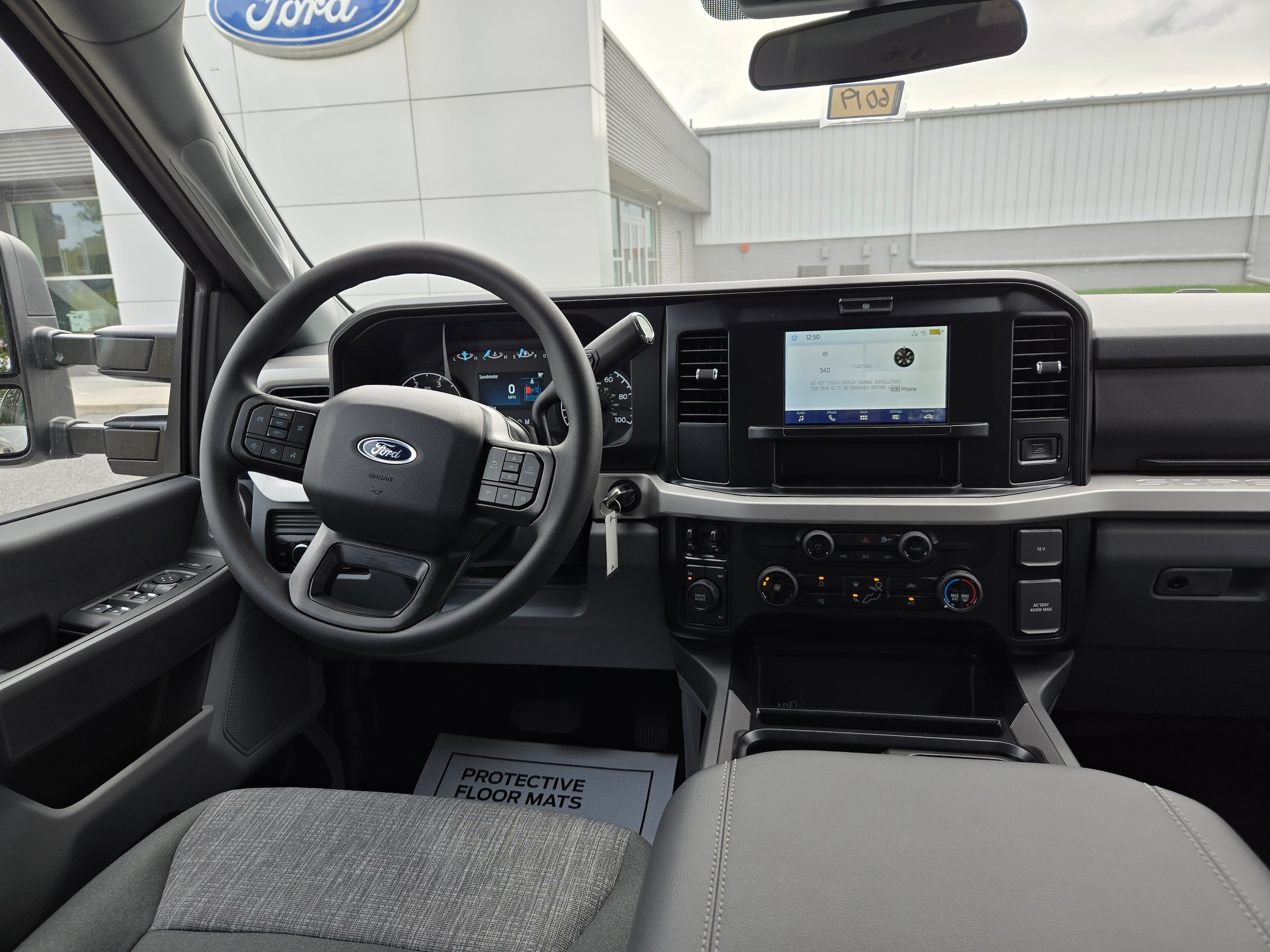 2026 Ford F-350 Super Duty XLT - Photo 8