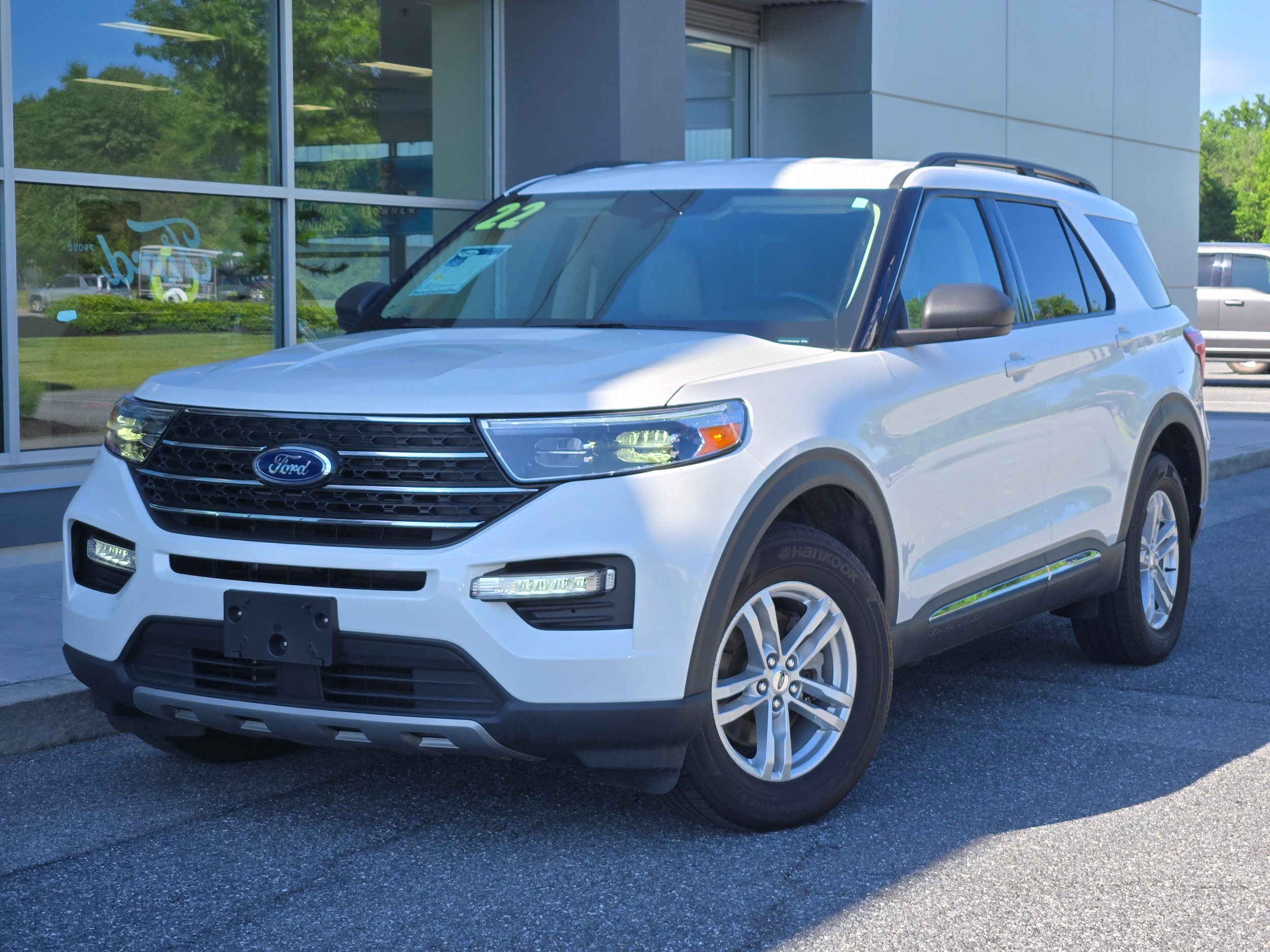 2022 Ford Explorer XLT 4WD's photo
