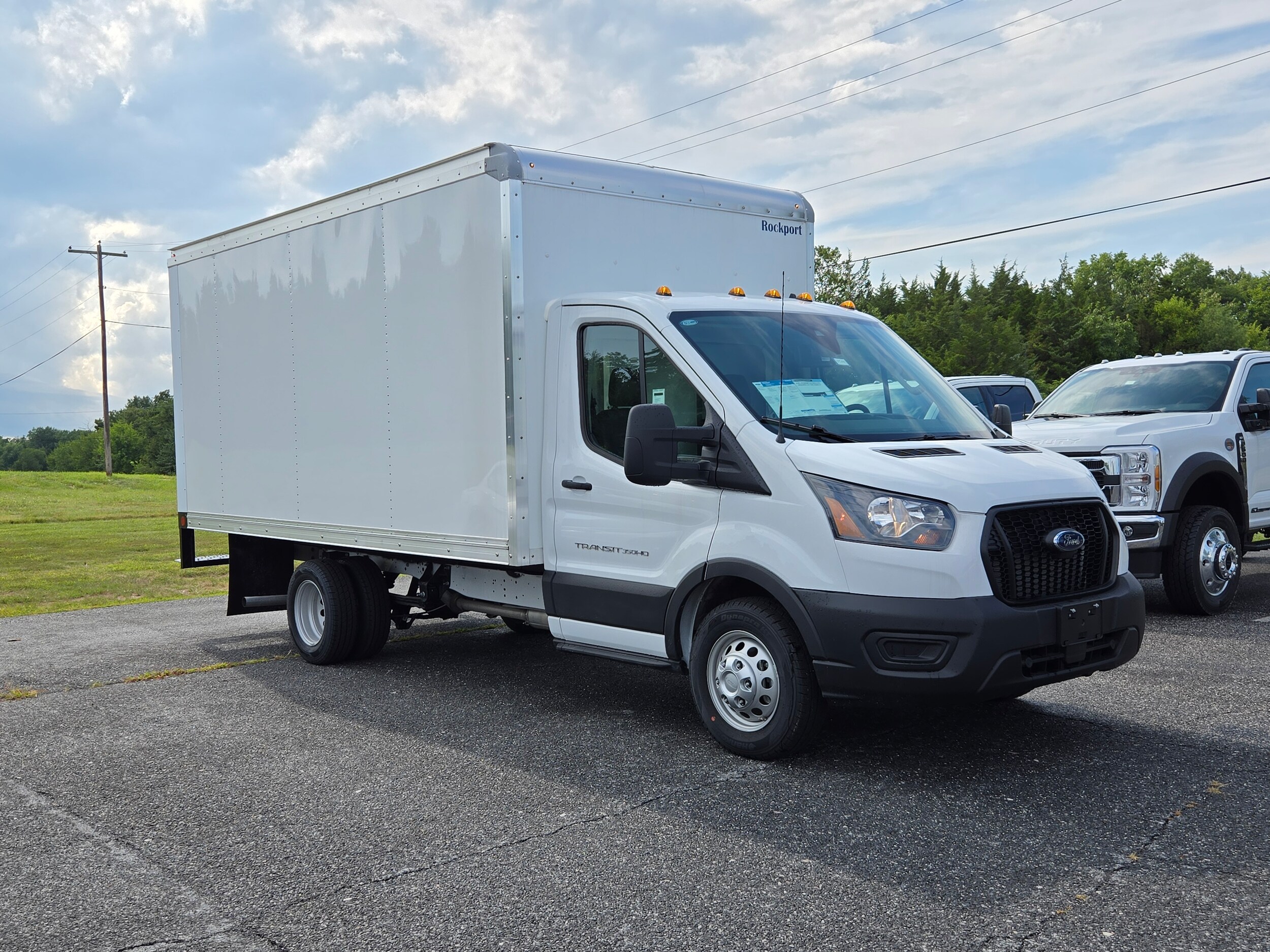 2024 Ford Transit photo 4