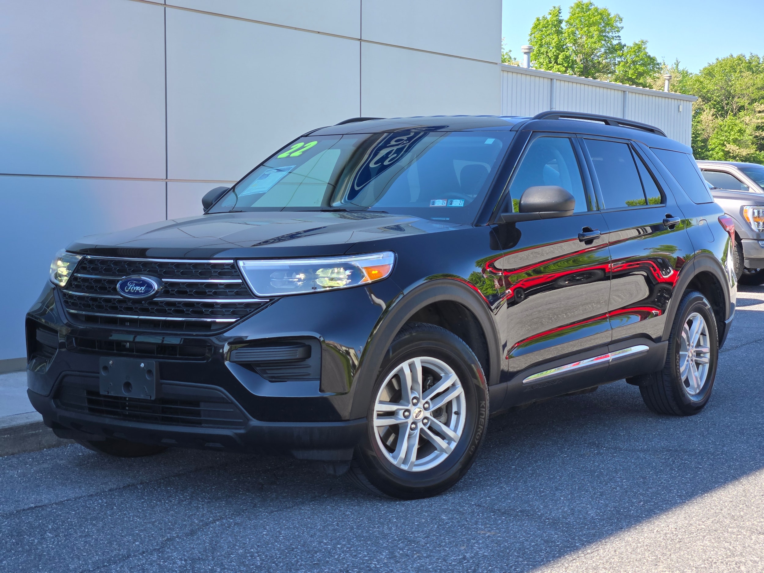 2022 Ford Explorer XLT 4WD's photo