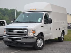 2027 Ford E-350 Cutaway E-350 SRW VAN