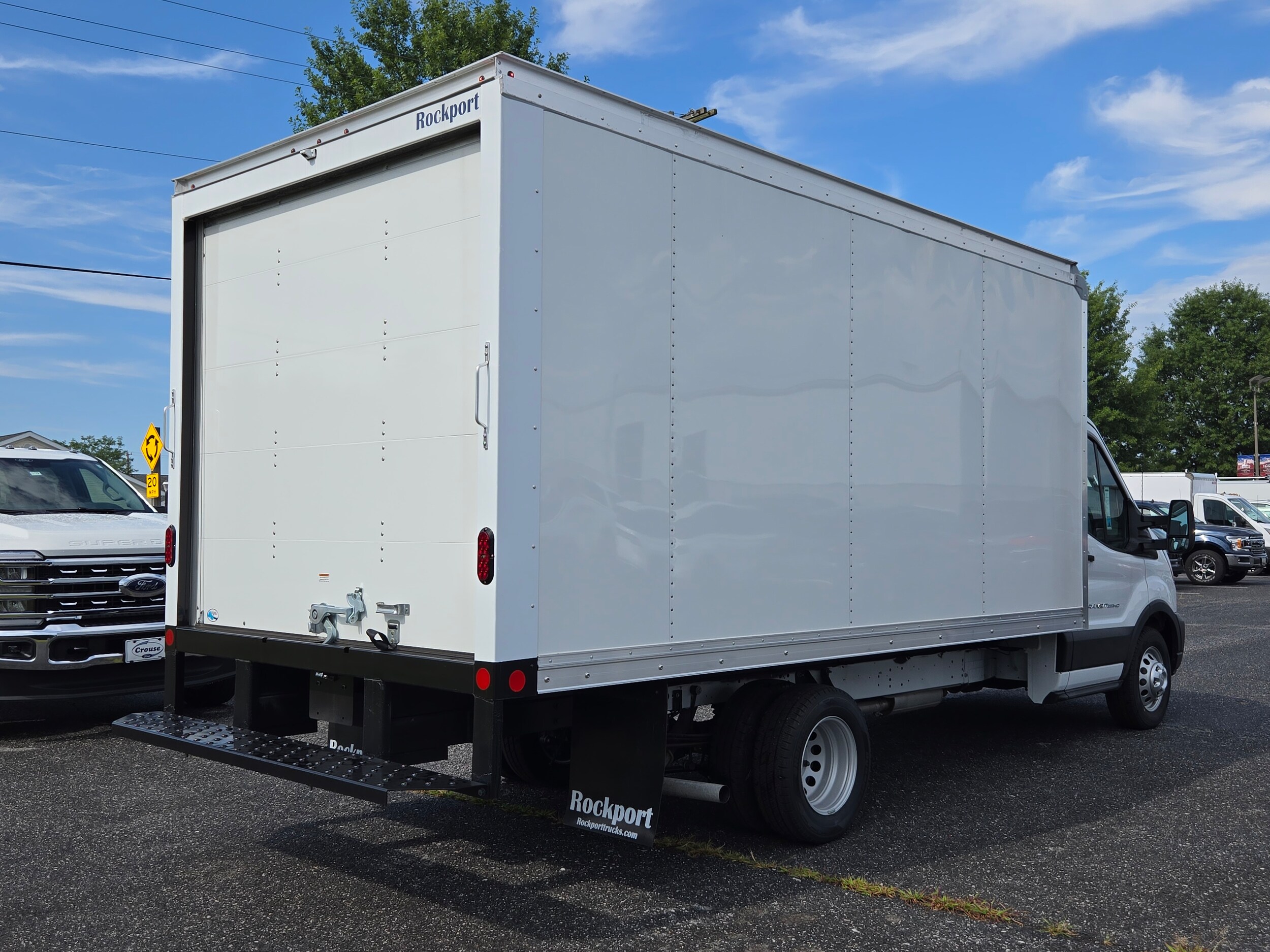 2024 Ford Transit photo 3