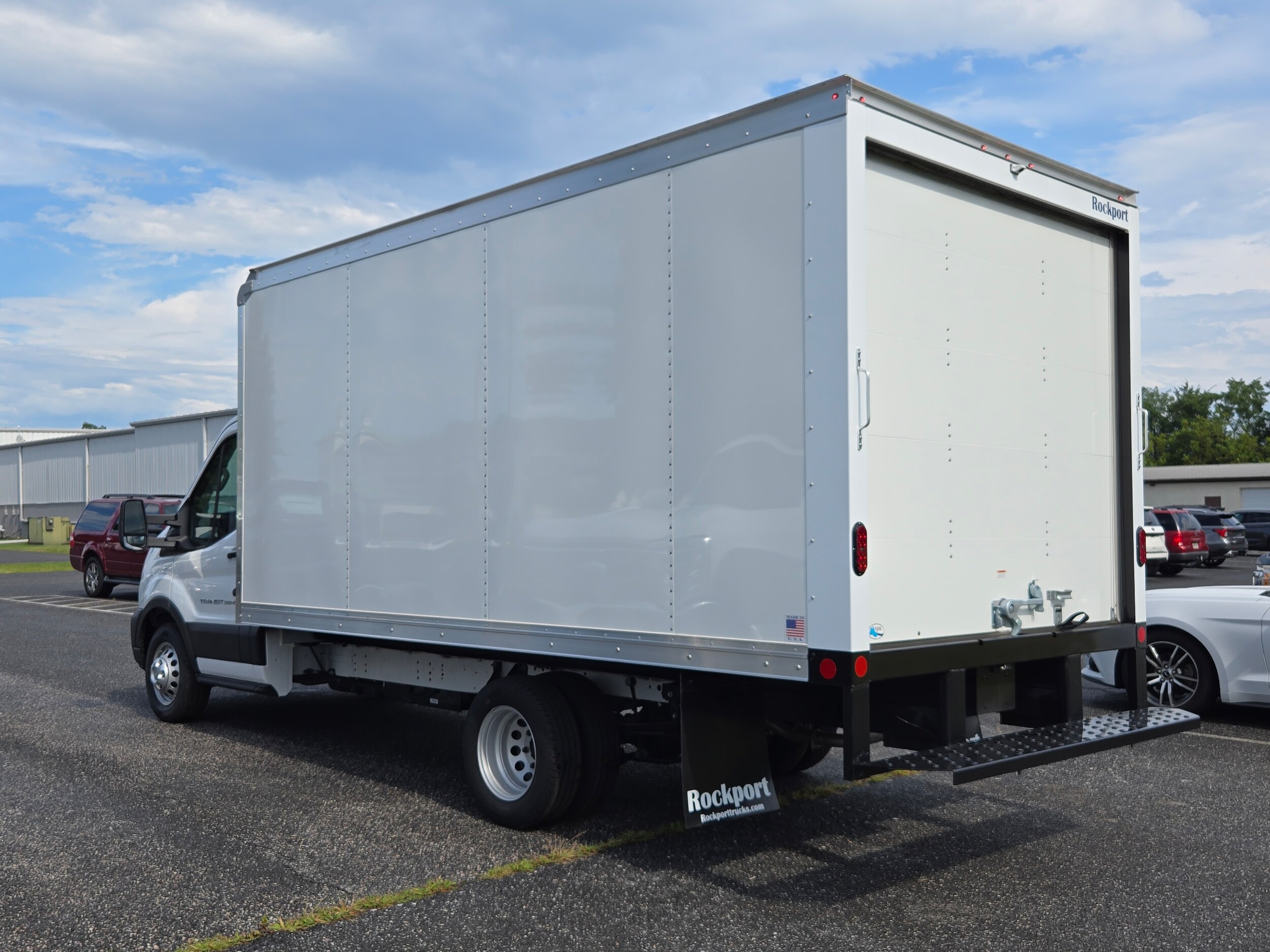 2024 Ford Transit photo 2