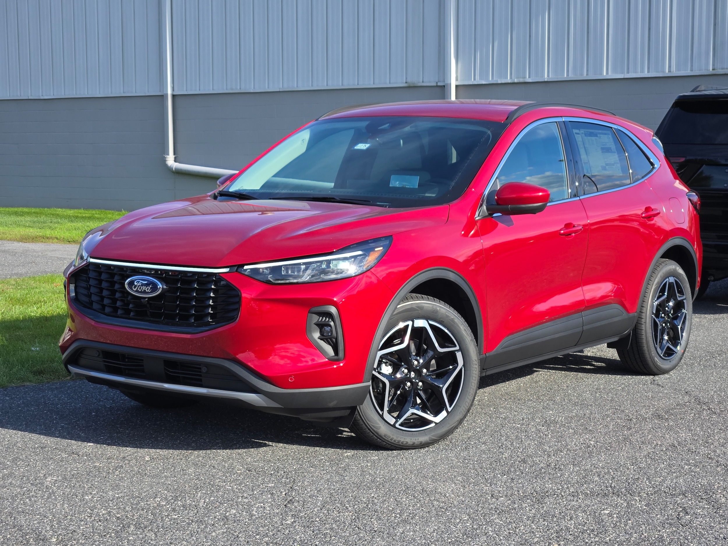 2026 Ford Escape Platinum's photo