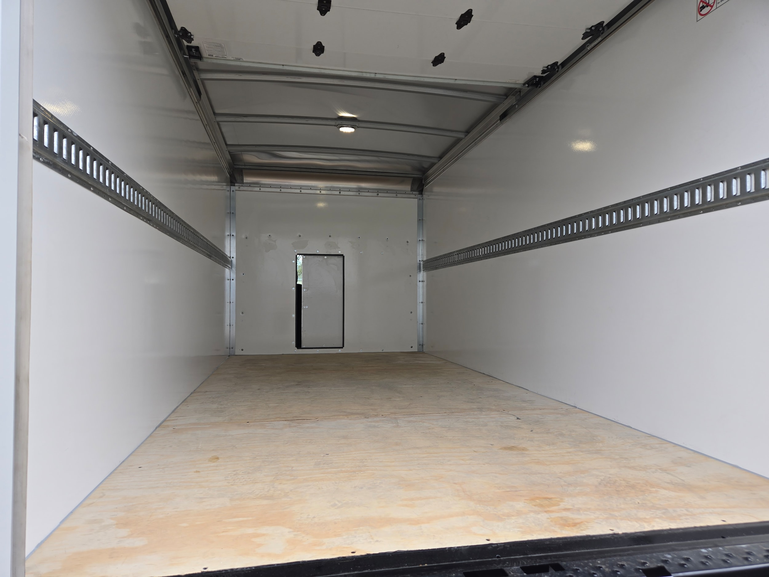 2025 Ford Transit Cutaway Base - Photo 10