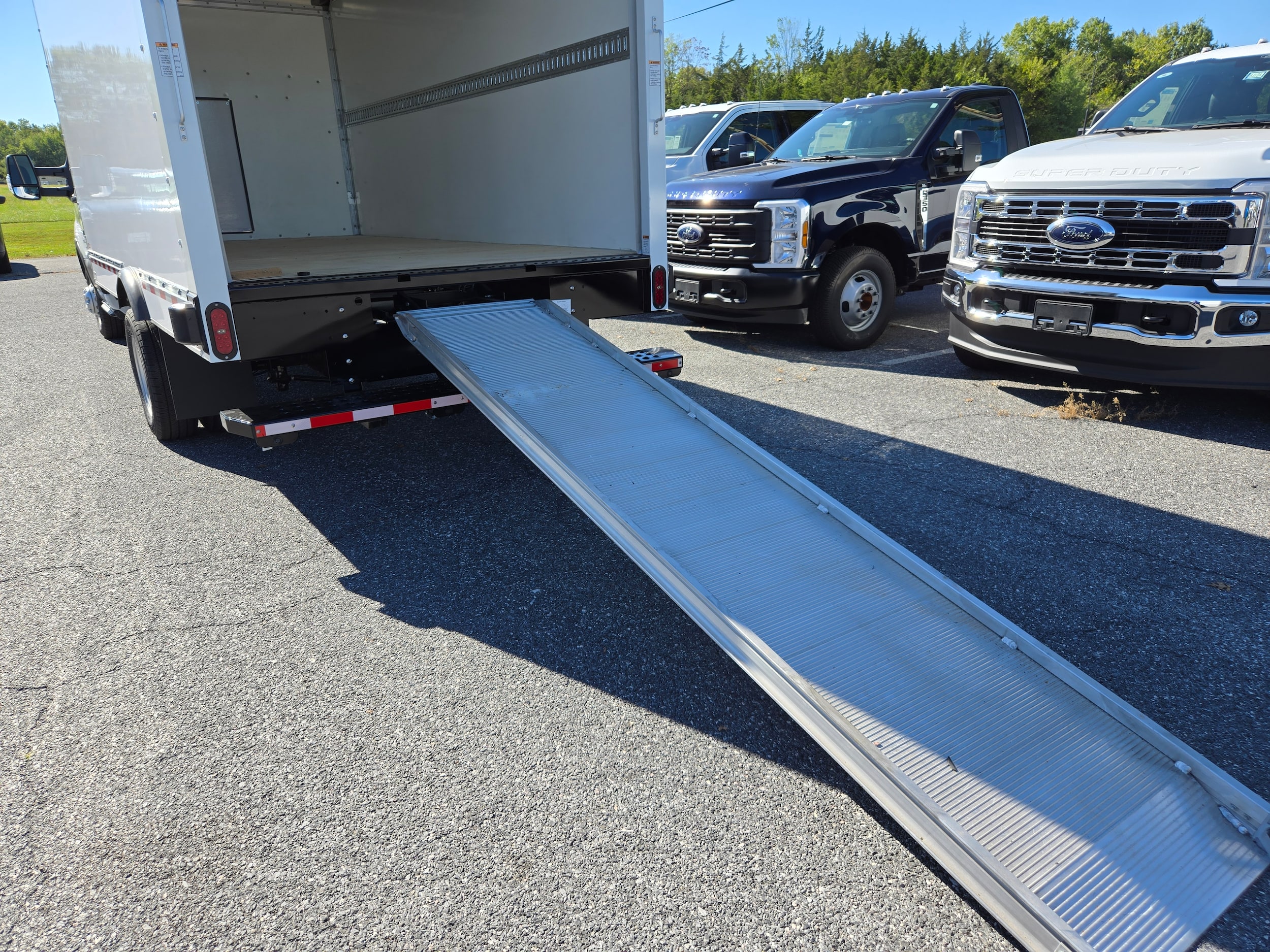 2025 Ford Transit Cutaway Base - Photo 6
