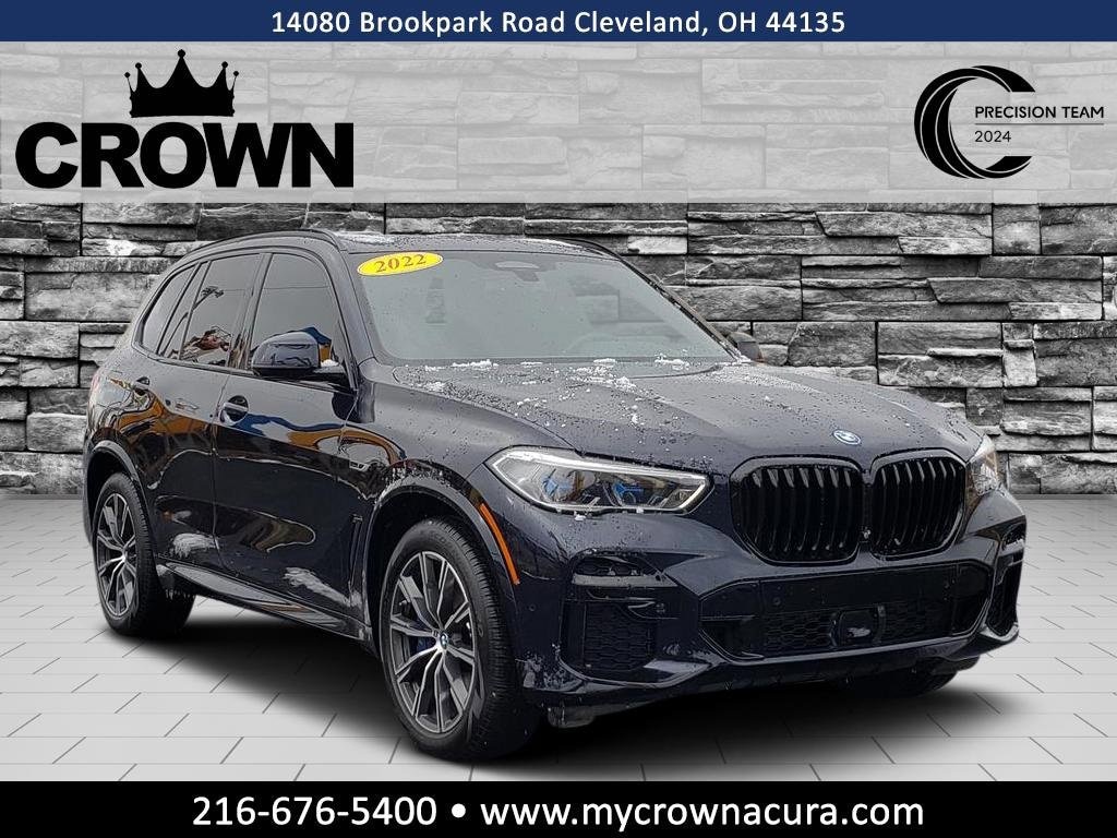 2022 BMW X5 45e's photo