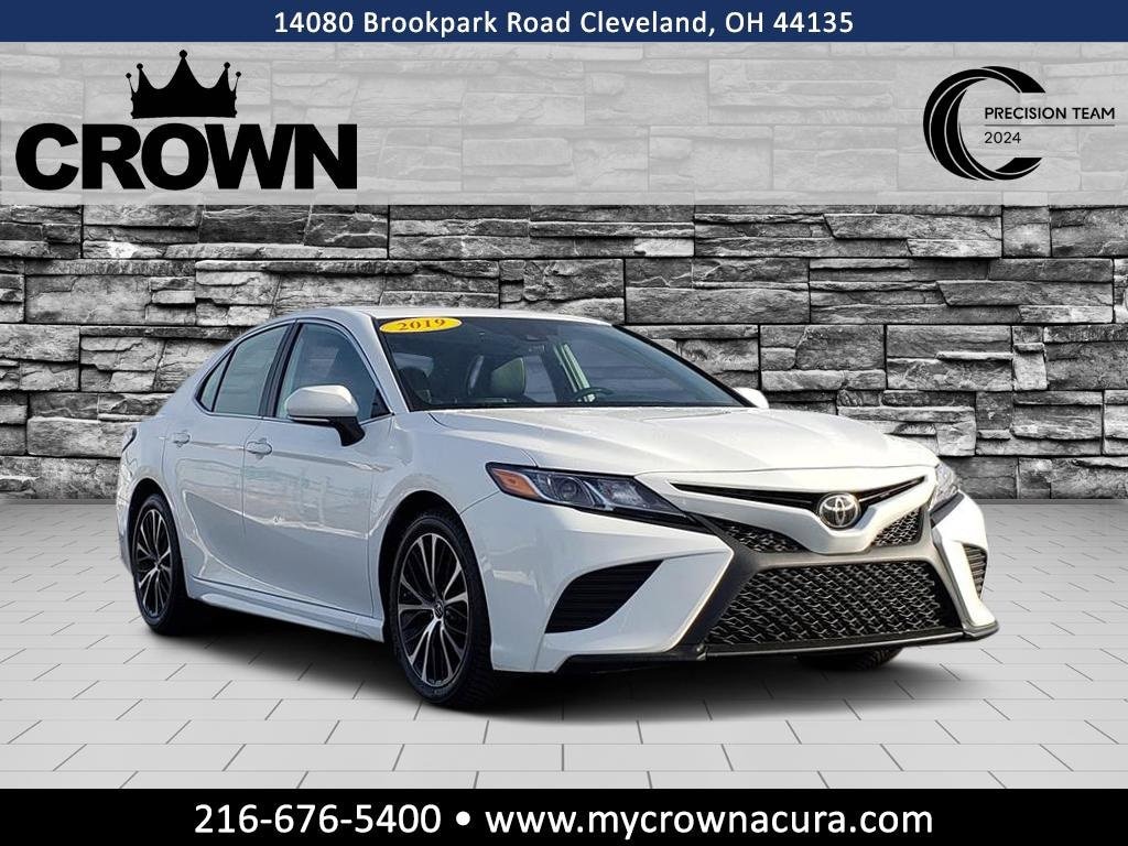2019 Toyota Camry SE