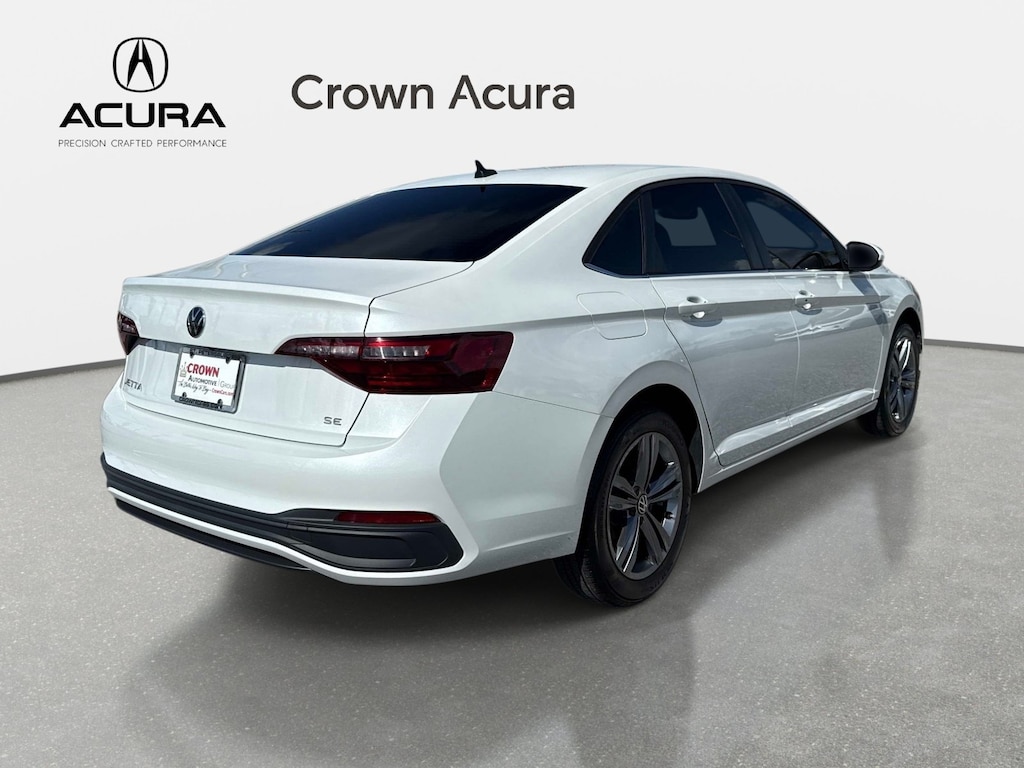 Used 2022 Volkswagen Jetta SE Sedan