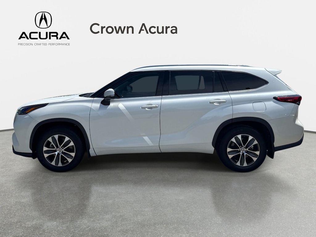 Used 2021 Toyota Highlander XLE SUV