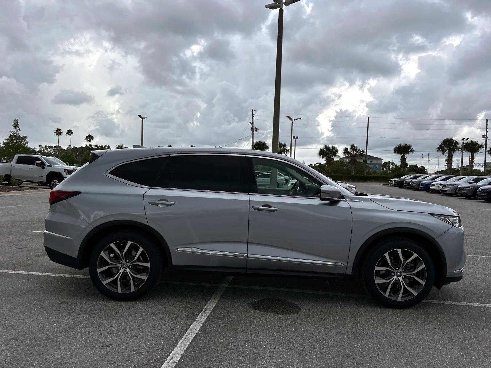 2023 Acura MDX Technology photo 3
