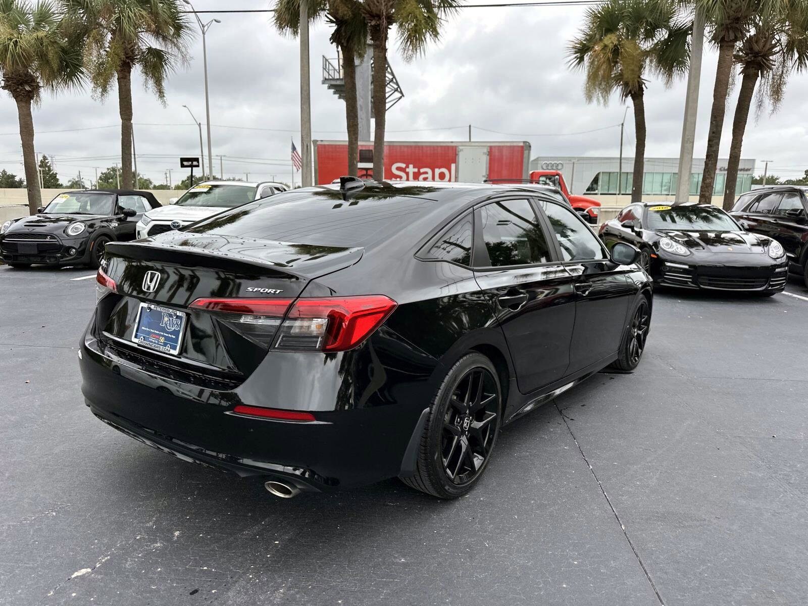 2022 Honda Civic Sport photo 3