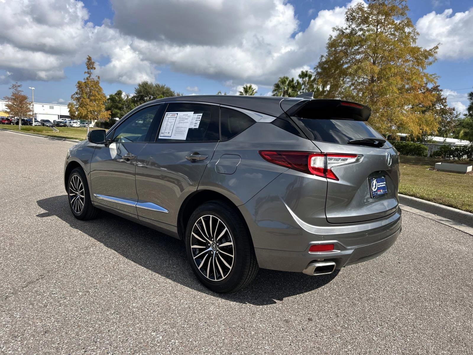 2025 Acura RDX Advance photo 3