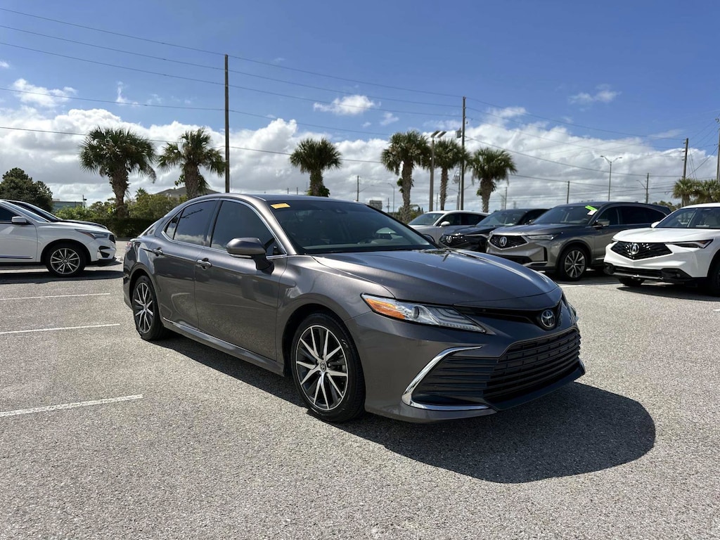 Used 2022 Toyota Camry XLE Sedan