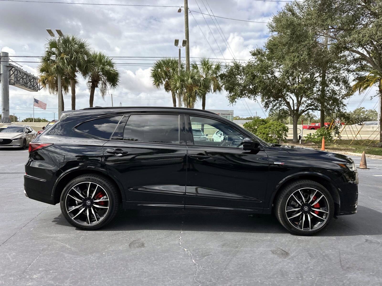 2023 Acura MDX SH-AWD Type S Advance photo 3