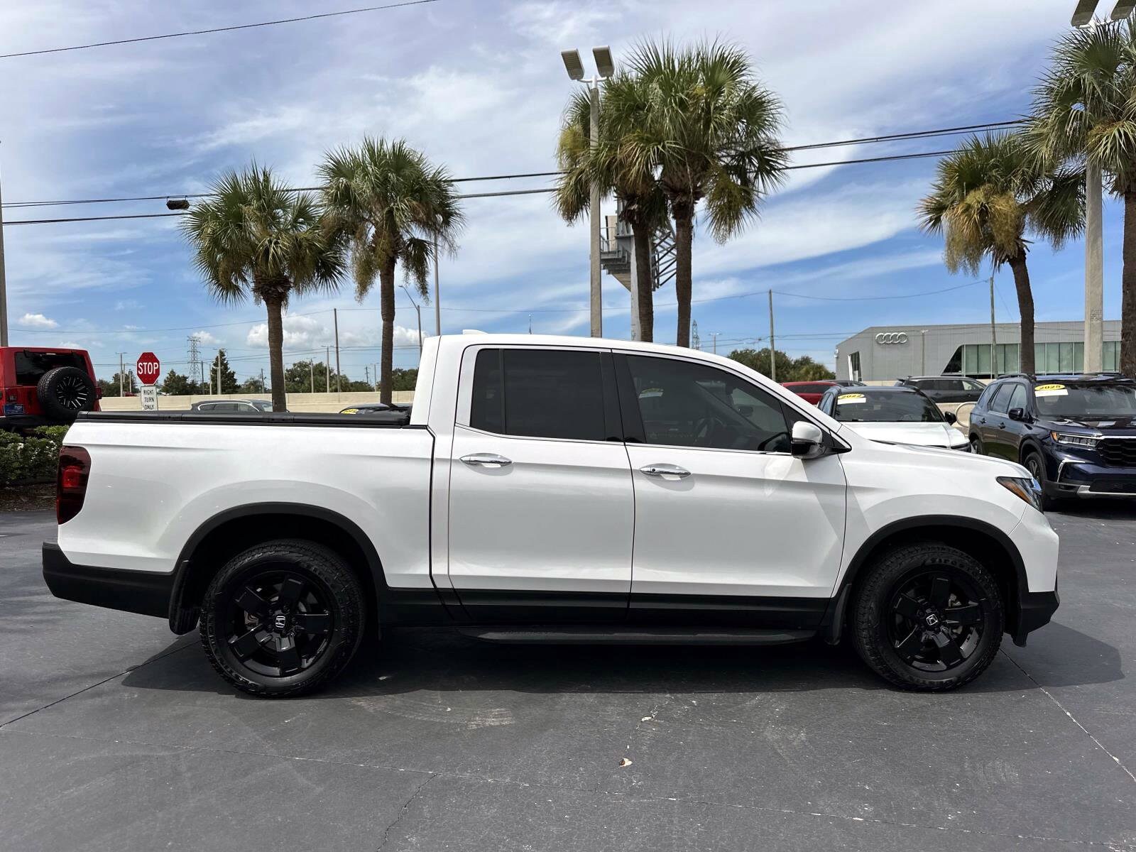 2023 Honda Ridgeline RTL-E photo 3