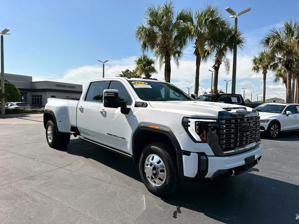 Used 2024 GMC Sierra 3500HD Denali Ultimate 4WD Crew Cab 172 Denali Ultimate