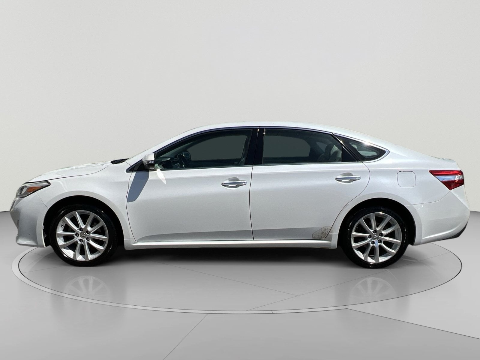 Used 2013 Toyota Avalon XLE with VIN 4T1BK1EB7DU012126 for sale in Henrico, VA