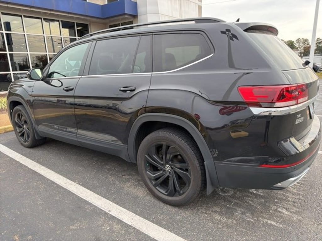 Used 2022 Volkswagen Atlas 2.0T SE w/Technology SUV