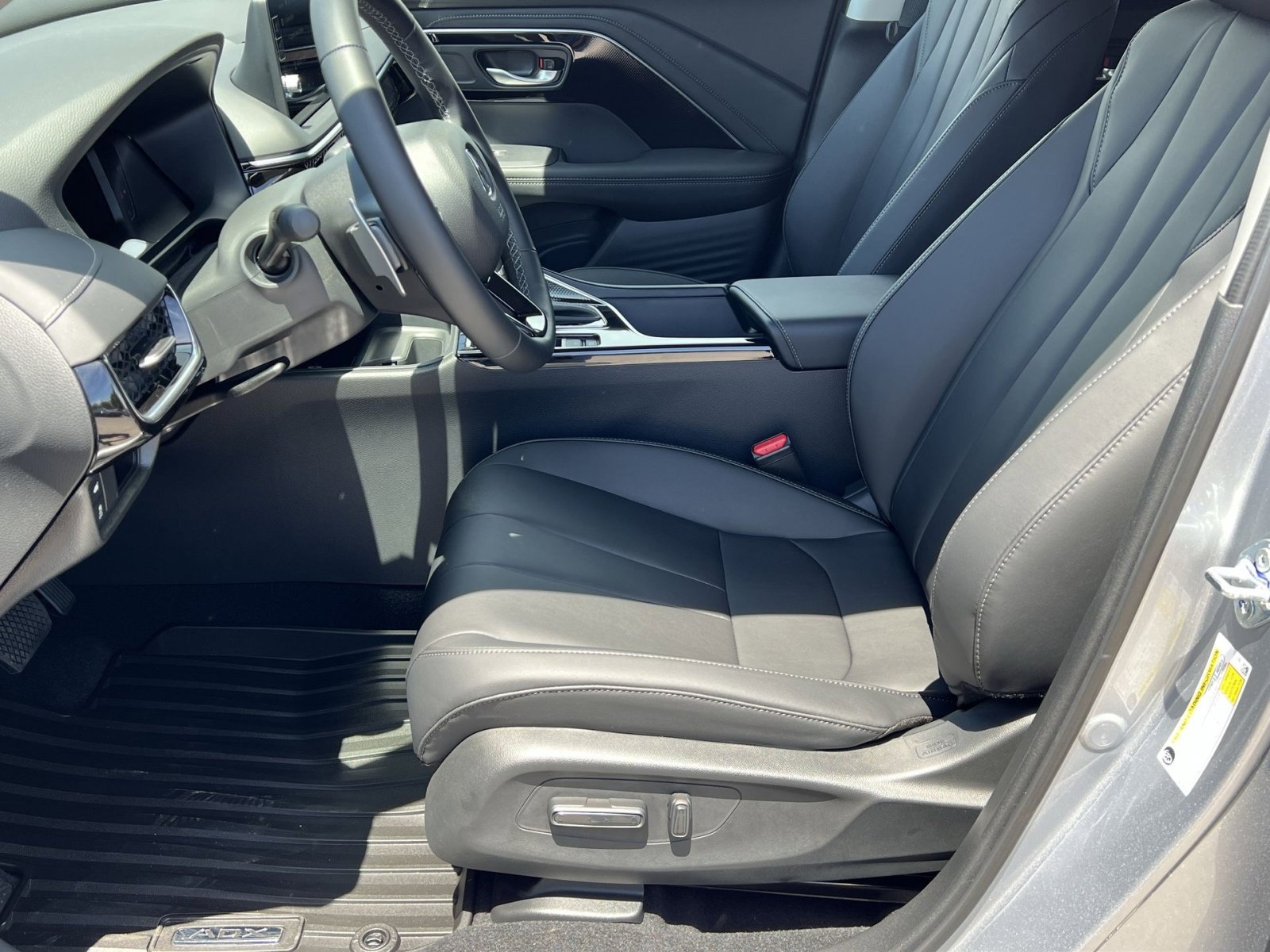2025 Acura ADX Base - Photo 10