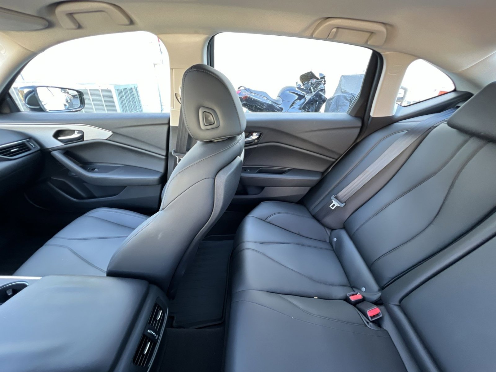 2022 Acura TLX photo 3