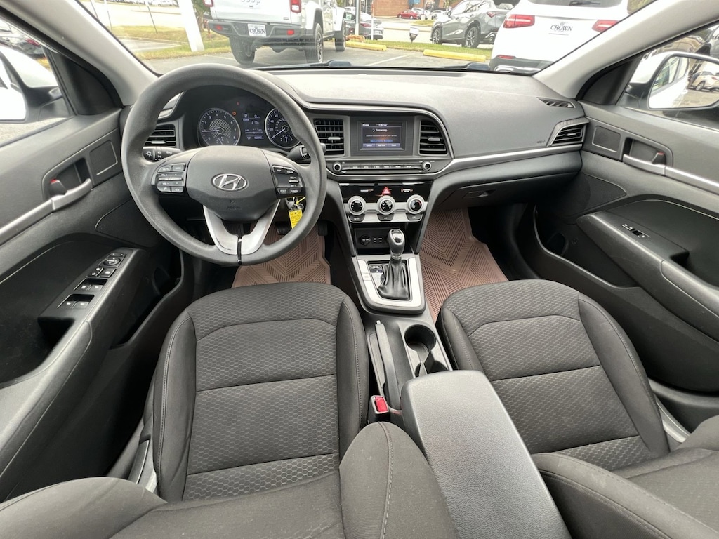 Used 2019 Hyundai Elantra SE Sedan