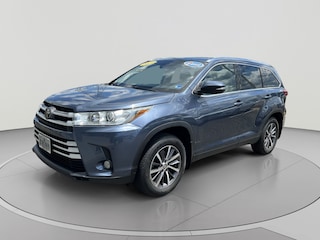 2019 Toyota Highlander SE V6 SUV