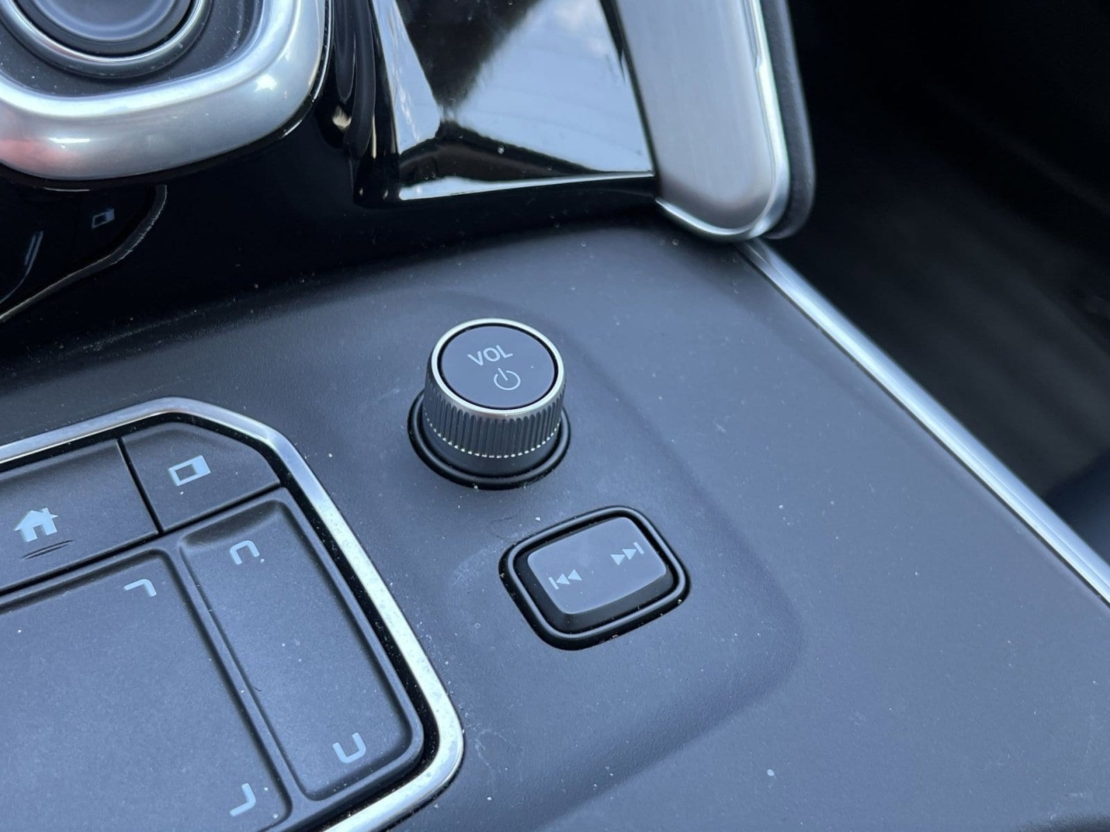 2025 Acura TLX Technology Package - Photo 19