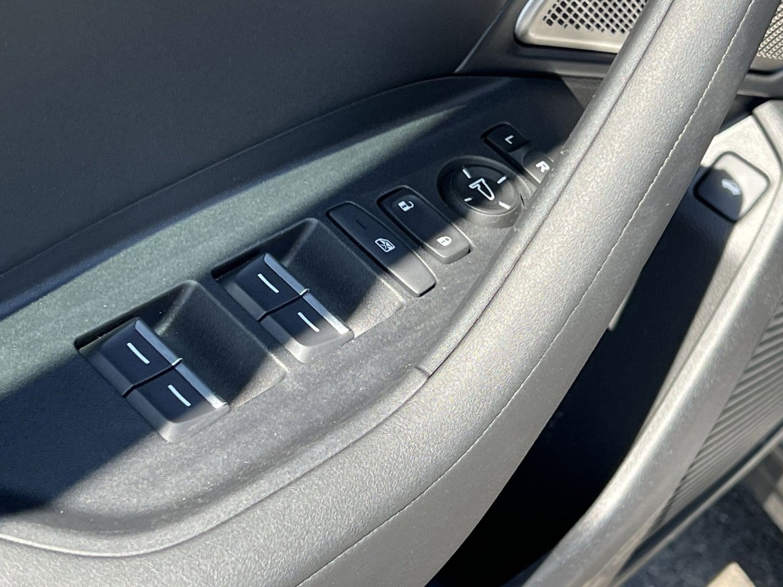 2025 Acura TLX Technology Package - Photo 16